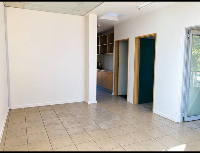 BUSINESS PROPERTY TO RENT IN BENDOR